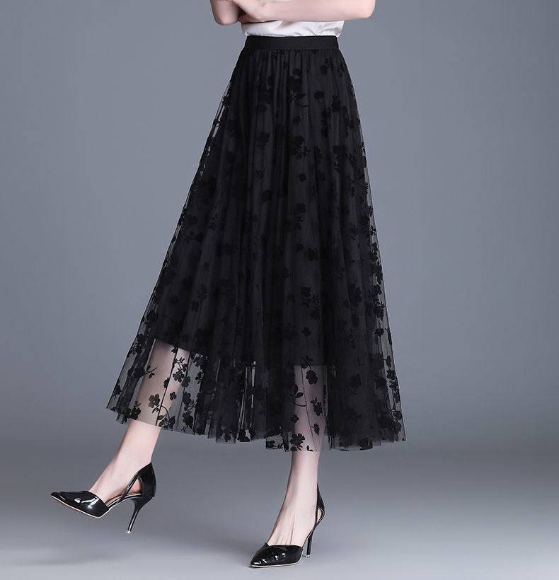 Women's mesh floral print tulle skirt.